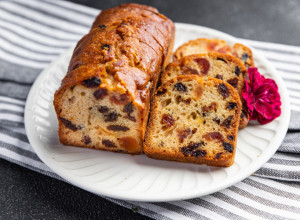 KOMISBROT sa suvim voćem - korak po korak do aromatičnog HLEBA koji osvaja nepca