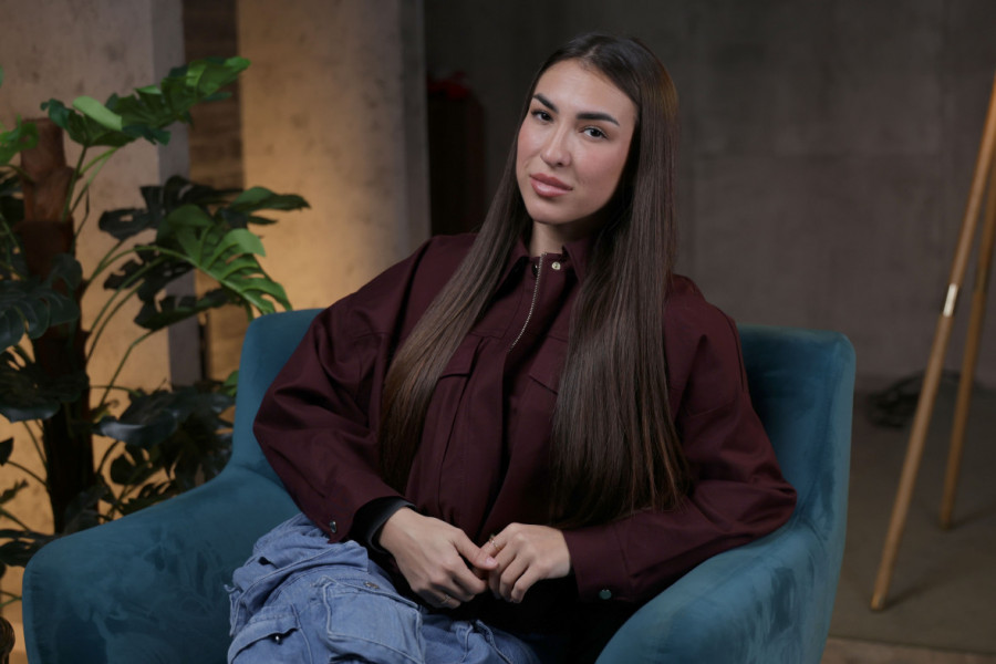 Nevena je ostala trudna sa 15, a kroz prerano sazrevanje prošla je uz podršku roditelja: Danas se ćerka ponosi njom (VIDEO)