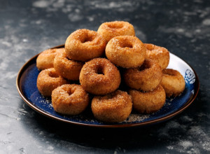 Mekane, ZLATNE i savršeno slatke: Recept za američke KROFNICE iz snova