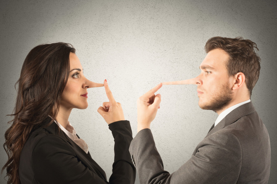 Advokat sa 40 godina iskustva objašnjava kako da odmah prepoznate lažova: Obratite pažnju na ove fraze!