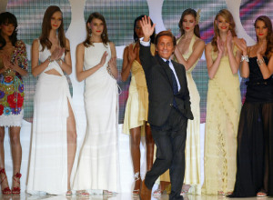 Sve je počelo sa Džeki, ostalo je istorija: Zašto su princeze, prve dame i holivudske zvezde birale VALENTINA