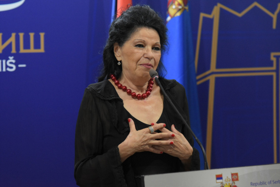 Napustila nas je legenda jugoslovenske muzike: U mladosti joj niko nije bio ravan, evo kako je izgledala Beti Đorđević (VIDEO)