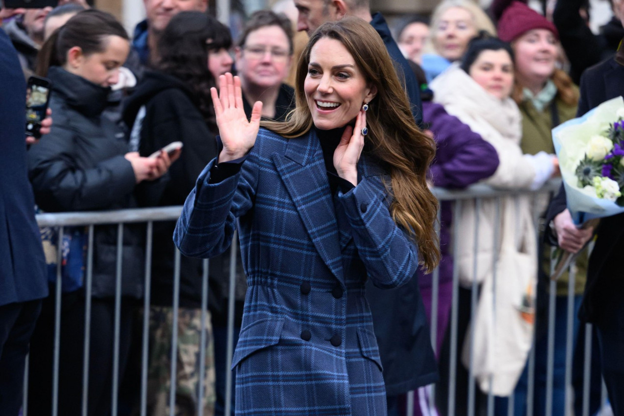 Kejt Midlton ponovo diktira modu: Elegantna poruka iz Škotske u kaputu za poželeti