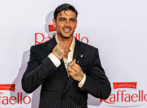 SVETSKI ZAVODNIK u Beogradu: Kada je kročio u Milano, zbog pomame žena zatvoren ceo deo grada, hoće li i ovde? (GALERIJA)