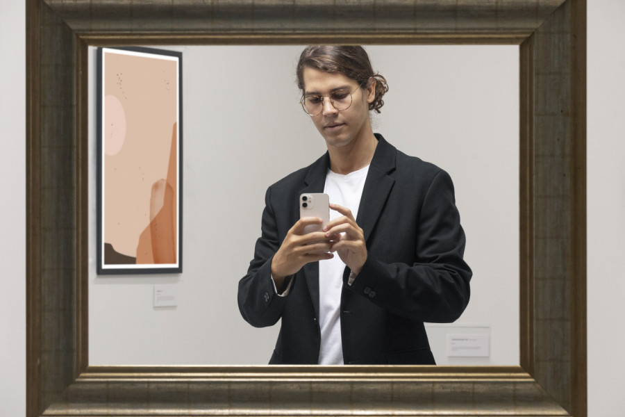 Muž joj je poslao selfi iz sobe: Odmah je uočila OVO i bilo je sve jasno - PREVARIO ju je, a nikad nije saznao kako je shvatila