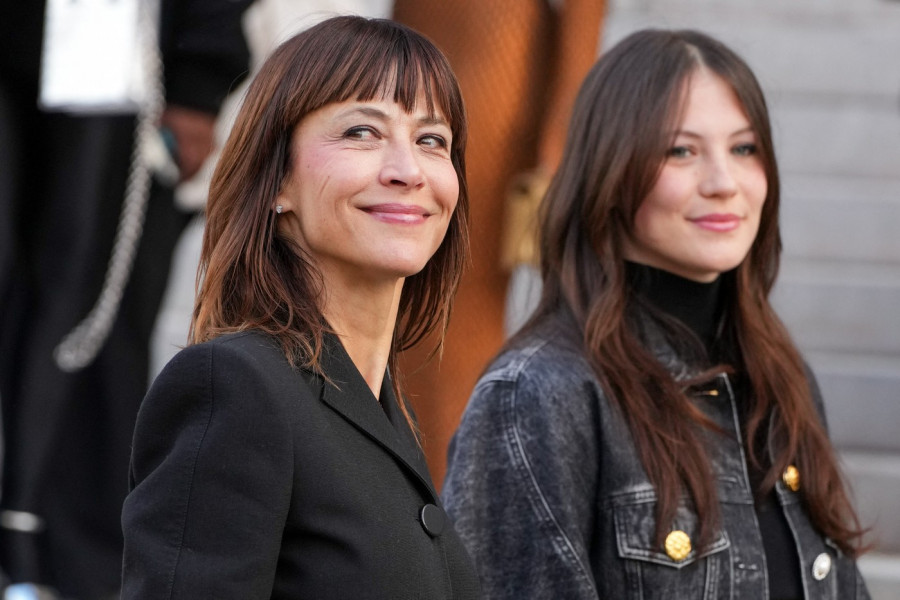 Svi pogledi u Parizu bili su uprti u prelepu Sofi Marso i ćerku koja je njena kopija - savršena lekcija francuskog stila