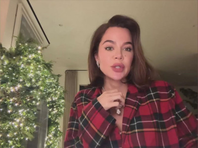 Poslednji muškarac sa kojim je bila u vezi je upravo Tompson, sa kojim ima dvoje dece - ćerku Tru i sina Tejtuma