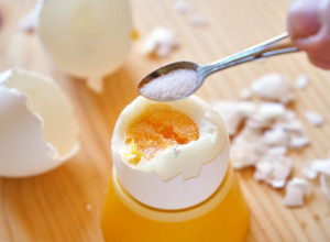 Kada treba soliti jaja? OVO je ključno - samo tako će ispasti savršena, a ukus će se prepričavati