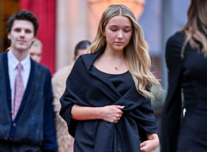 Iskopirala mamu od glave do pete i zablistala: HARPER BEKAM u izdanju koje su svi primetili