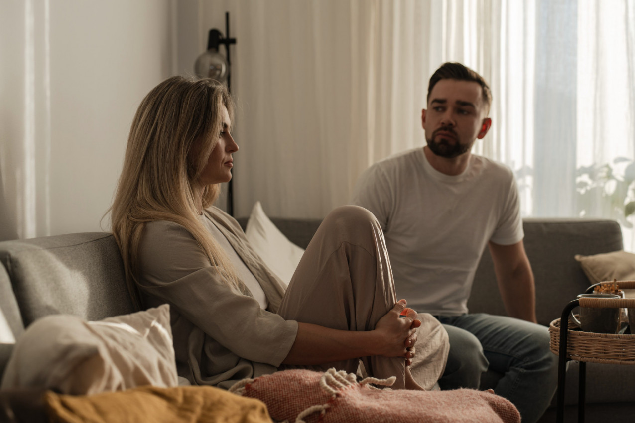 Saznajte ODMAH: Odgovori na ova 4 PITANJA otkrivaju da li je vaša veza osuđena na PROPAST