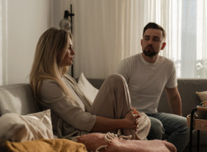 Saznajte ODMAH: Odgovori na ova 4 PITANJA otkrivaju da li je vaša veza osuđena na PROPAST