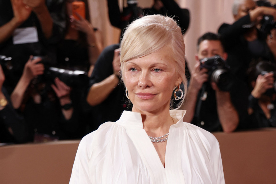 Zabavno je stariti. To je olakšanje. A u određenim godinama samo izgledamo mlađe i svežije bez šminke. Ovo sam ja