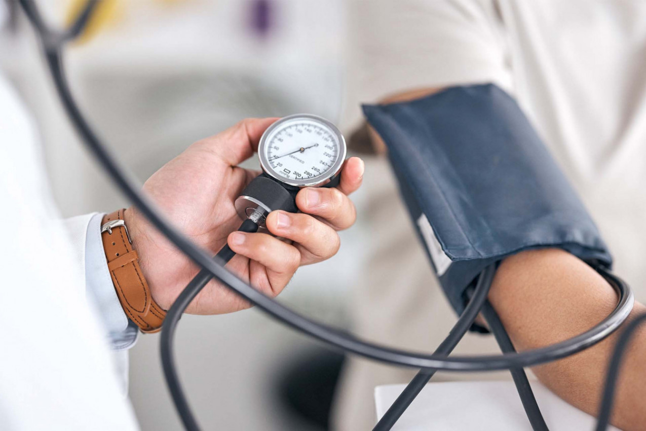 Kardiolog upozorava: Nikada ne ignorišite 3 SIMPTOMA "tihog ubice"