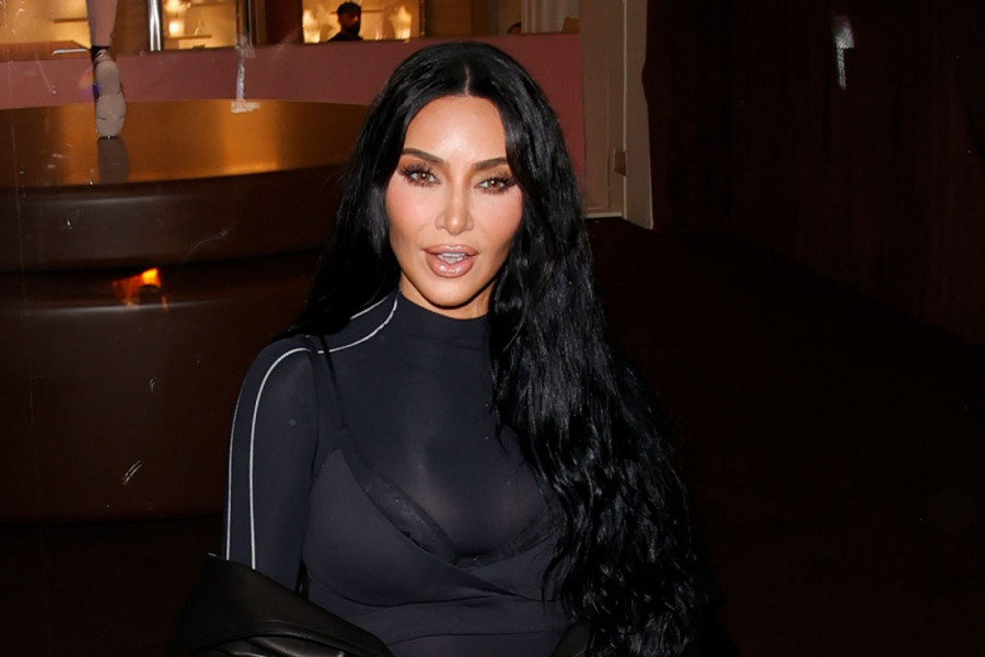 Kim Kardašijan ima novog dečka?! Tajno se videla sa OVIM sportistom - na romatični vikend stigla PRIVATNIM AVIONOM i ponela 8 kofera