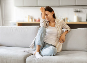 Dobili ste menstruaciju i samo vam se plače: Evo zašto je tako i šta možete da učinite