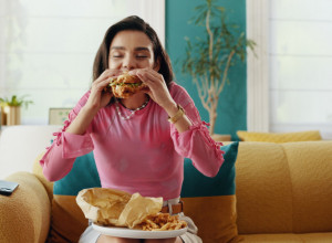 Kada jedete prebrzo, ozbiljno ugrožavate  ovaj vitalni organ: Vreme je za važne promene u ishrani