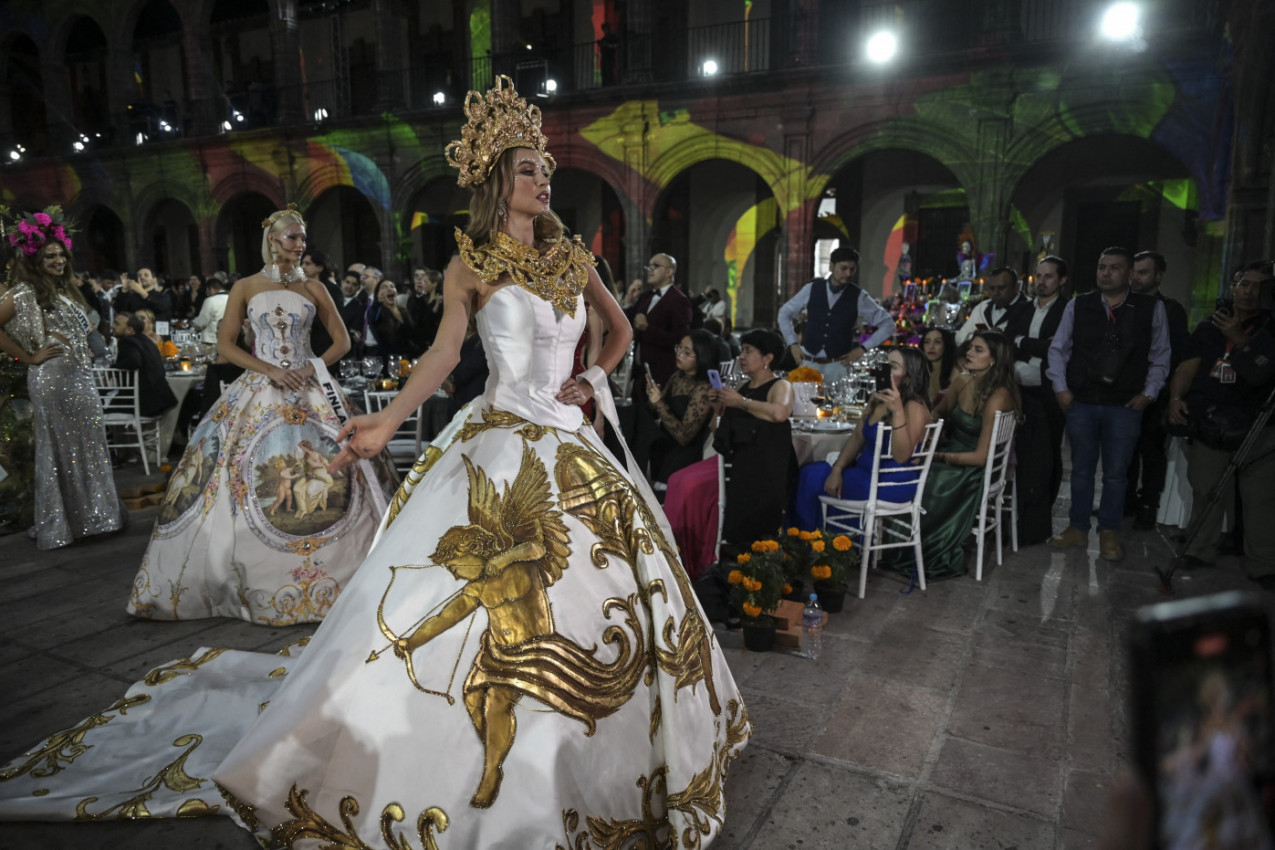 Ovih 18 LEPOTICA bori se za titulu MIS SRBIJE: Finale u duhu starog Holivuda, ali pobedu će odneti samo jedna! (FOTO)