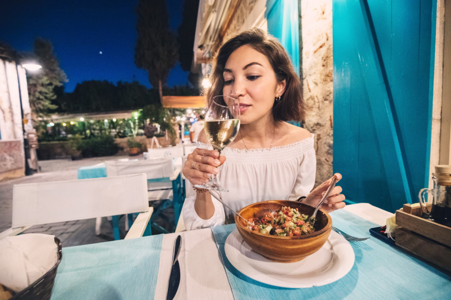 Stručnjak za dugovečnost otkriva superhranu koja je temelj ishrane stogogodišnjaka - ima je u izobilju i u Srbiji