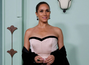 MEGAN MARKL bez Harija zasenila sve u Los Anđelesu: SPEKTAKL od haljine - ni  traga od domaćice