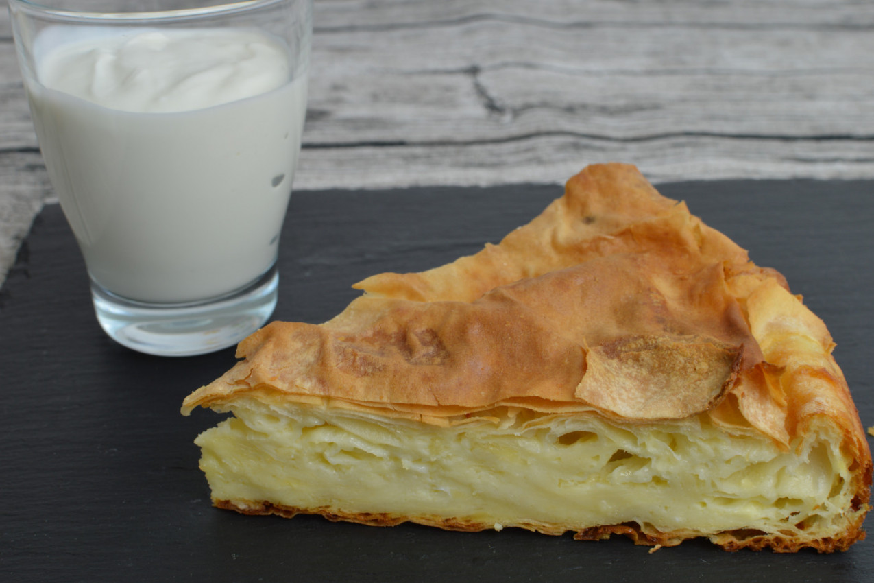 Kako napraviti pravu SRPSKU gibanicu koja nikada ne splasne: Ovo je tajni recept zbog kog je vazdušasta kao iz najbolje pekare