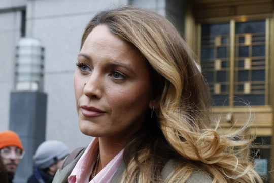 Zakleti neprijatelji oči u oči na suđenju zbog uznemiravanja! Najčudnije - Blejk i Džastin su se obukli GOTOVO IDENTIČNO