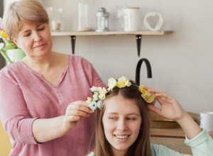 Ne možete pobeći: U ovim godinama počinjemo da oponašamo MAJKU - istraživanje otkrilo kada se to dešava