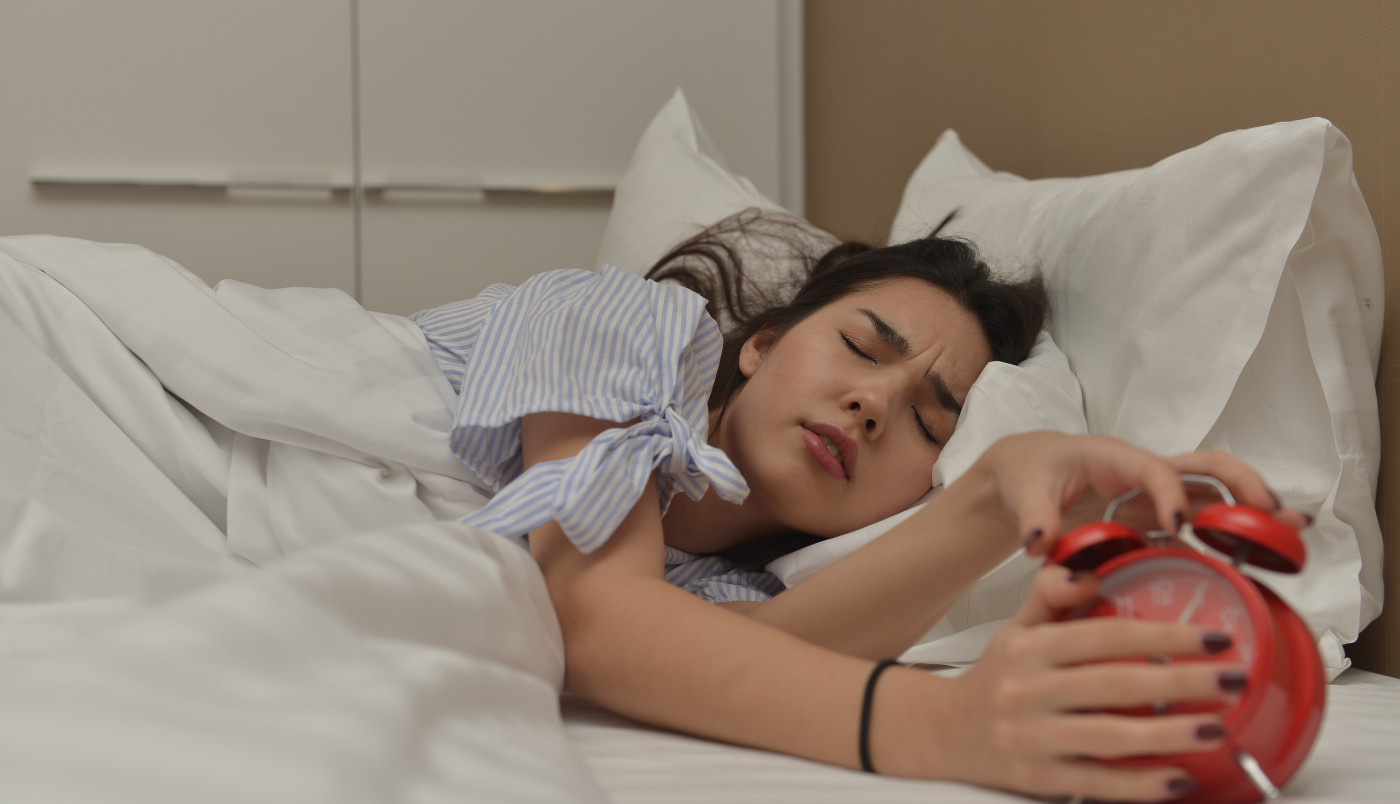 Ako se svakog jutra osećate UMORNO, neka od ovih 5 stvari SABOTIRA vaš SAN