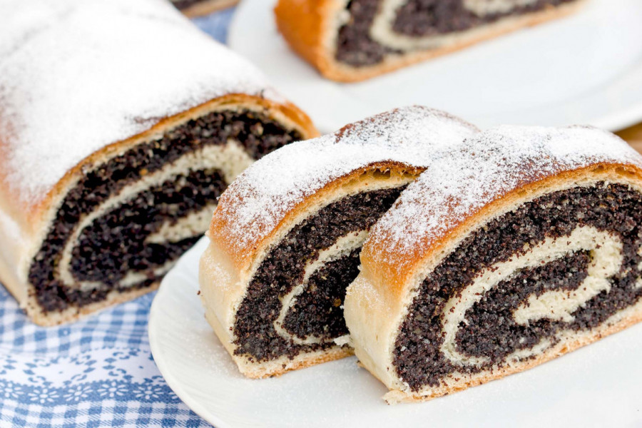 Poslastica koju svi volimo: Korak po korak do savršene ŠTRUDLE SA MAKOM po bakinom receptu