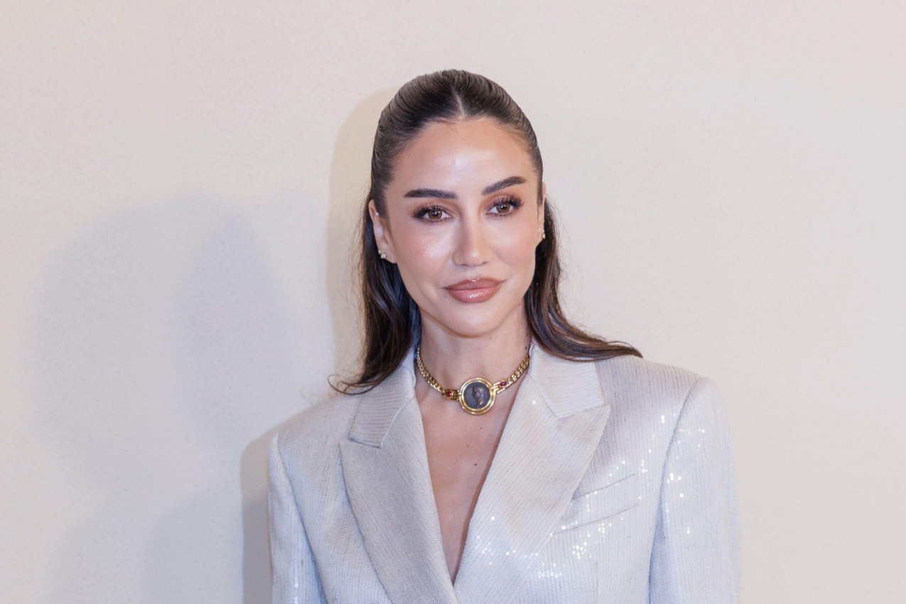 U moru tame - modni bljesak: SRPKINJA U NJUJORKU pokazala kako se nosi KOŽA OD GLAVE DO PETE (FOTO)