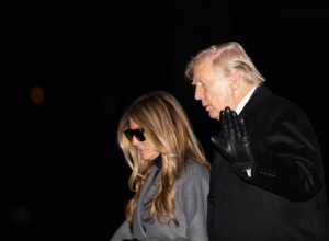 Novinari pitali TRAMPA šta je kupio Melaniji za DAN ZALJUBLJENIH: Hit odgovor obišao je društvene mreže