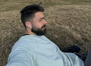 Mihailo je napustio grad i KUPIO POSLEDNJU KUĆU NA SELU: Nema osnovne uslove za život, ali ne odustaje - ove je tek početak  (VIDEO)