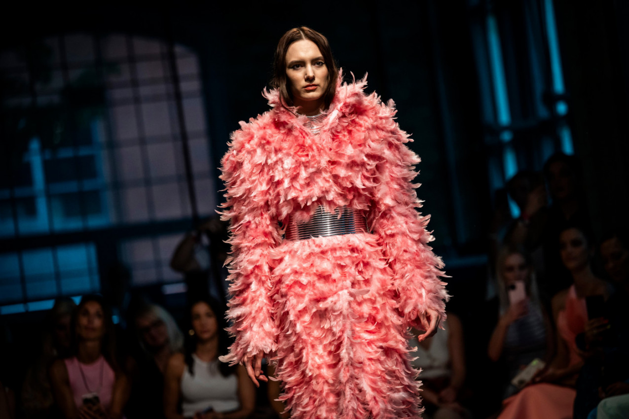 SAMO ZA SMELE: Ovaj detalj na garderobi čini svaku kombinaciju posebnijom i biće hit ovog proleća