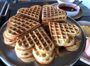 Bakin kolač bez jaja i mleka: I bez tih sastojaka biće mekani kao oblak, OBAVEZNO PROBAJTE
