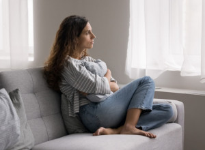 Ove 3 NAVIKE polako vam uništavaju sreću: Ako ih odmah ne promenite, TUGA i DEPRESIJA postaju način života