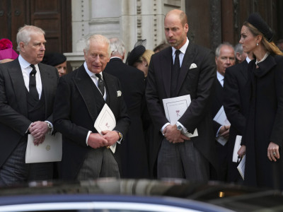 Ova odluka dolazi nakon što je njegov stariji brat, kralj Čarls, već ranije naložio da se Endrju iseli iz Kraljevske lože u Vindzoru