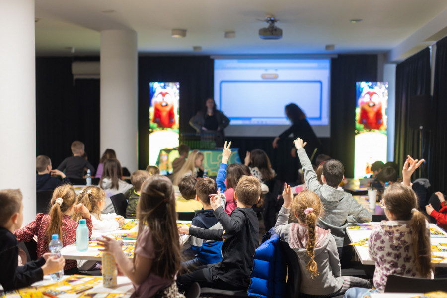 JOŠ JEDNA BESPLATNA RADIONICA ZA DECU: "SKOKOUMCI LAB"