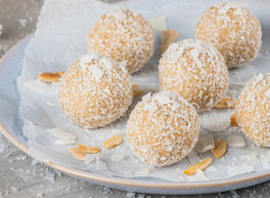 Recept za KUGLICE od keksa i kokosa: Slatki zalogaji bez pečenja gotovi za 15 minuta, a uspevaju i početnicima