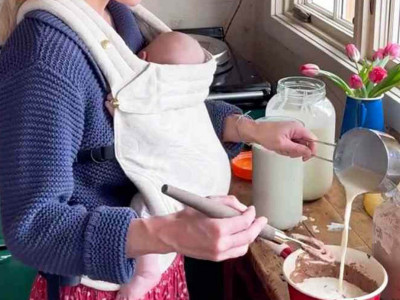 Sa Danijelom Nilmanom vodi brend i svojevrsni lajfstajl projekat Balerina Farm, kroz koji prikazuju svakodnevicu na farmi u Juti 