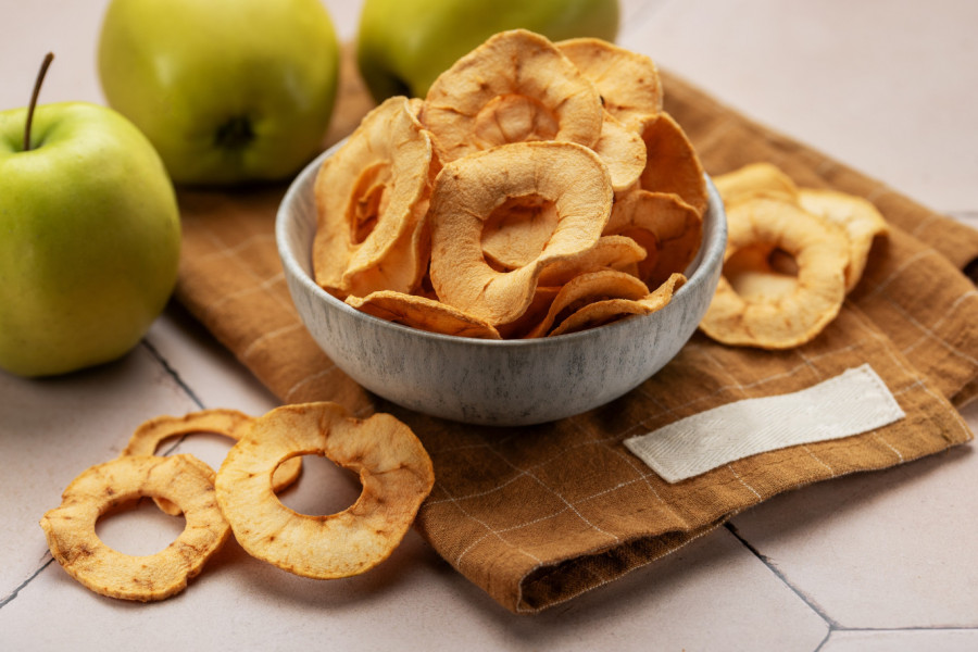 Zaboravite kupovni, ovaj ČIPS od jabuka nestaje za 5 minuta - probajte i shvatićete zašto!