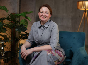 EMOTIVNO SA DRINOM: Maja Kolundžija Zoroe o liku Tesline majke, punoletstvu i bolu u koloni Oluje (VIDEO)