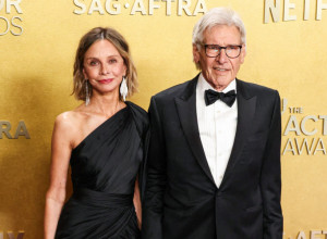 Čuveni glumac ljubi 22 godine mlađu i kune se u jedno pravilo: Zbog toga nam BRAK TRAJE! (GALERIJA)