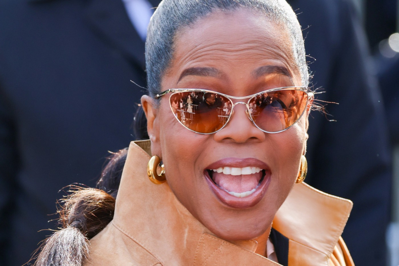 OPRA zablistala MRŠAVIJA nego ikad, a jedan detalj ŠOKIRAO je sve i pokrenuo glasine o LEKU za mršavljenje