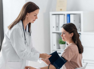 Posle 40. godine telo šalje OZBILJNA upozorenja: Ove SIMPTOME nikako ne smete da ignorišete