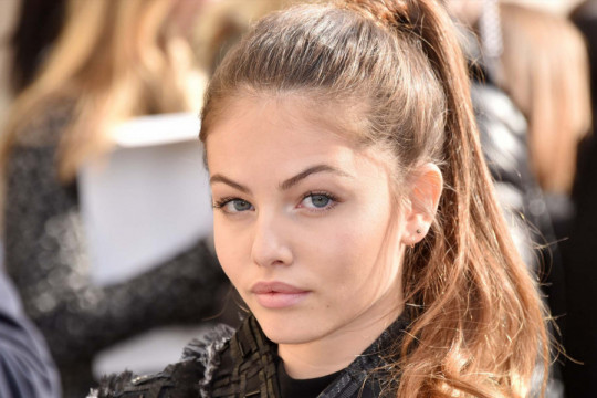 Verila se NAJLEPŠA DEVOJČICA NA SVETU: Svetsku slava stekla je sa svega 5 godina, evo kako izgleda dve decenije kasnije! (GALERIJA)