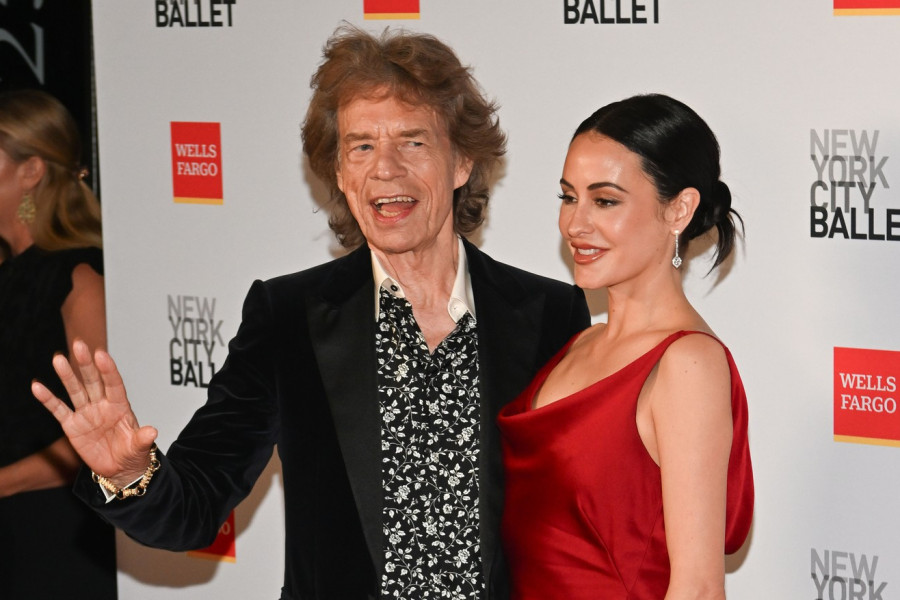 Proživeo je burnu mladost, obeleženu drogom i vezama, a danas je uz ženu mlađu čak 44 godine: MIK DŽEGER je pravo čudo