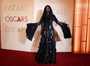 Ako su htele da privuku pažnju, uspele su: Ovo su najgore kreacije na dodeli Oskara, od nekih podilazi jeza