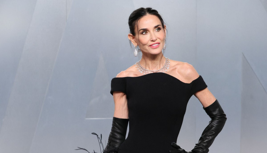 Postoji jak razlog zbog kog je DEMI MUR drastično smršala: Istina nema veze s ozempikom i mnogo je bolnija (GALERIJA)