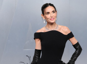 Postoji jak razlog zbog kog je DEMI MUR drastično smršala: Istina nema veze s ozempikom i mnogo je bolnija (GALERIJA)