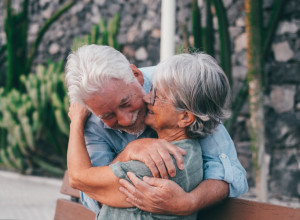 Jedna KRVNA GRUPA je bolja od drugih: Ljudi sa njom sporije stare i imaju otporniji imuni sistem