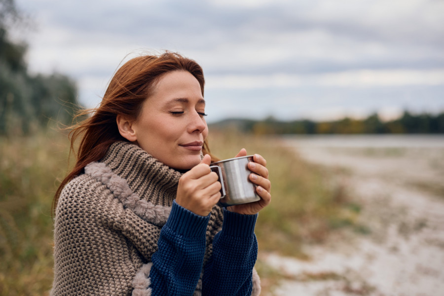 Boli vas grlo? Ne posežite odmah za lekovima - ova BILJKA je najbolja za to, a svi je već imamo kod kuće